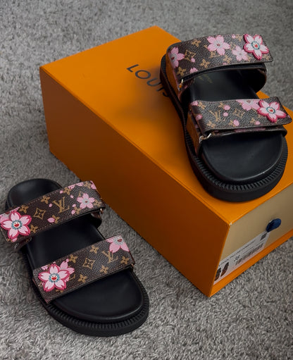 Flower sandals 🌸